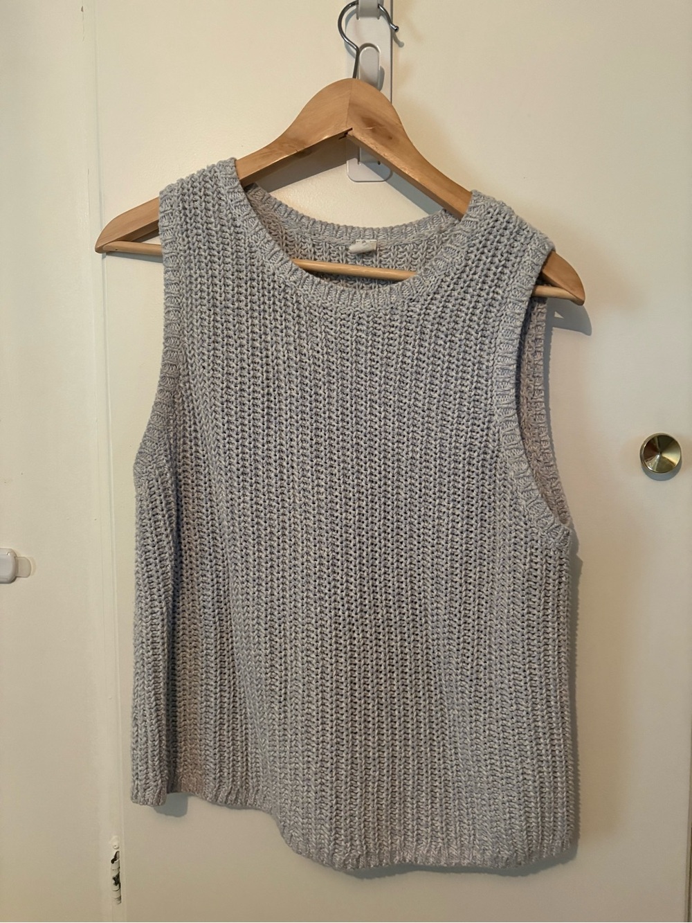 Sleeveless Knit Tank Top - Light Blue